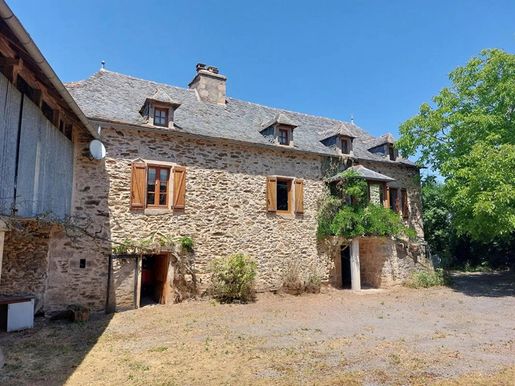 Maison 102 m² · au Bas Ségala · 102 m² · 225 700 €