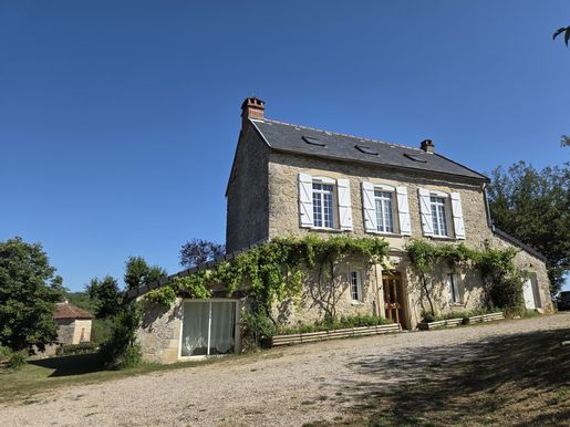 Maison 240 m² · à Saint-Rémy · 240 m² · 420 000 €