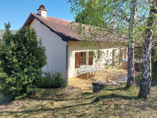 Maison 5 pièces 153 m² · à Monteils · 153 m² · 231 000 €
