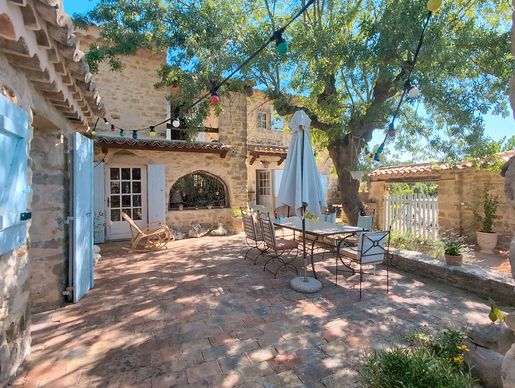 Maison 165 m² · à Uzès · 165 m² · 690 000 €