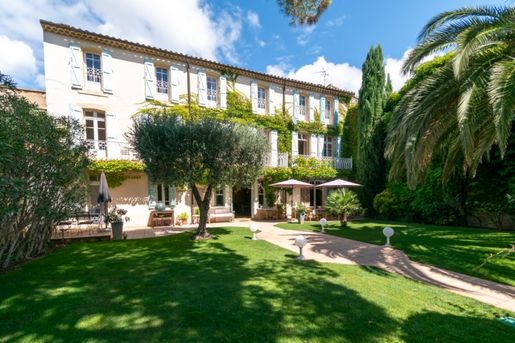 Maison 655 m² · à Homps · 655 m² · 1 100 000 €