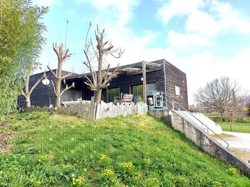 Maison 122 m² · à Limogne-en-Quercy · 122 m² · 220 000 €