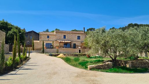 Maison 230 m² · à Uzès · 230 m² · 1 295 000 €