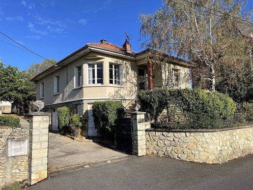 Maison 87 m² · à Villefranche-de-Rouergue · 87 m² · 225 000 €