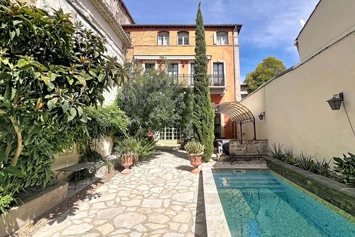 Maison 350 m² · à Pézenas · 350 m² · 945 000 €
