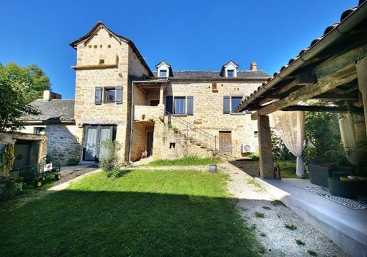 Maison 2 pièces 292 m² · à Villefranche-de-Rouergue · 292 m² · 567 000 €