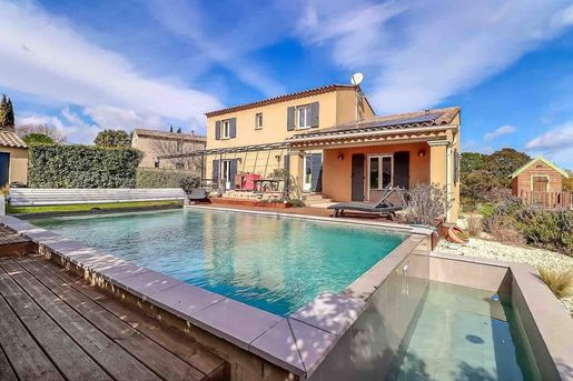 Maison 143 m² · à Arpaillargues-et-Aureillac · 143 m² · 570 000 €