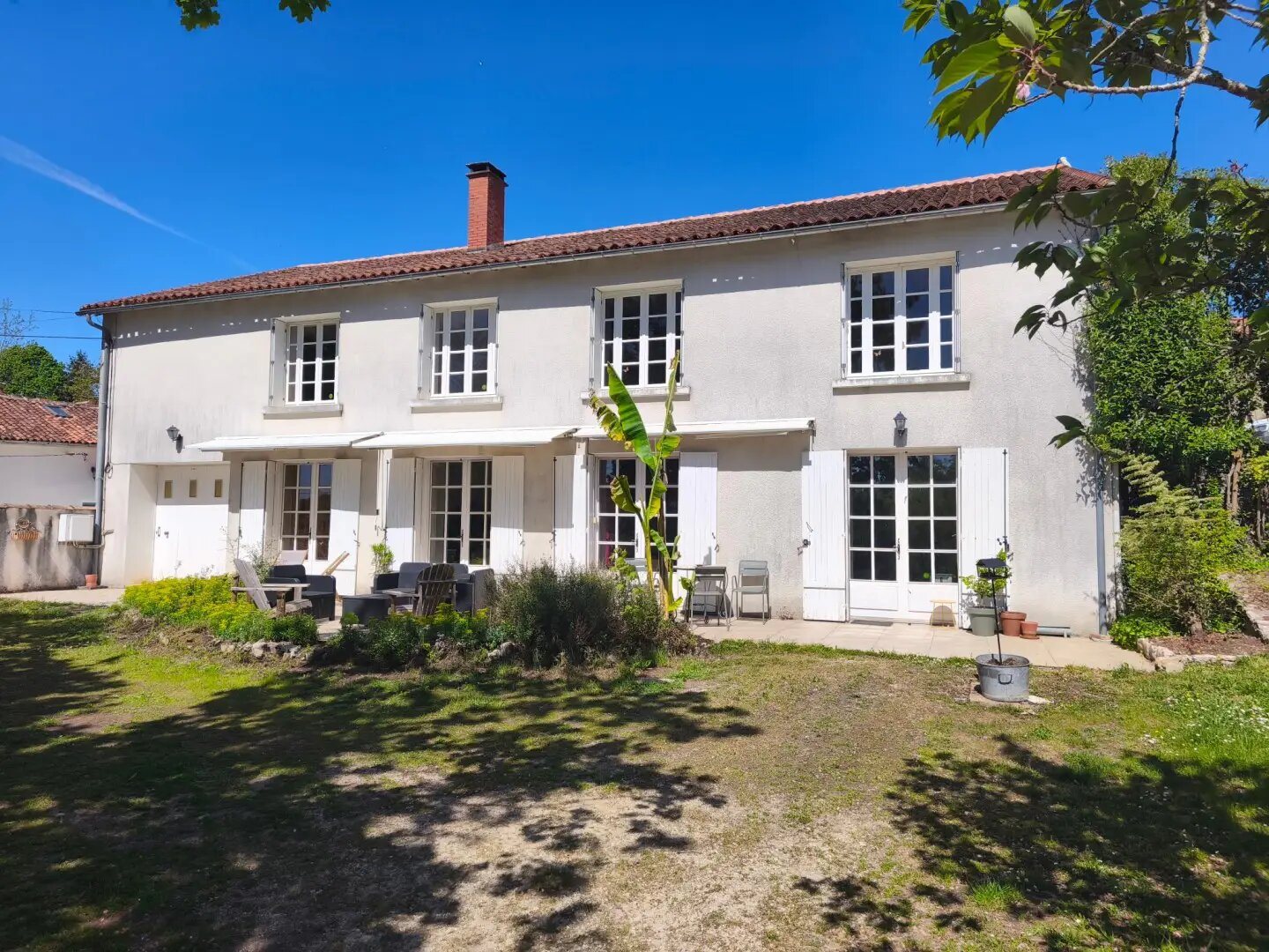 Maison à vendre, 215m², Nanteuil-en-Vallée