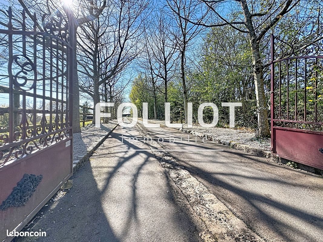 Maison à vendre, 650m², L'Etang-Bertrand