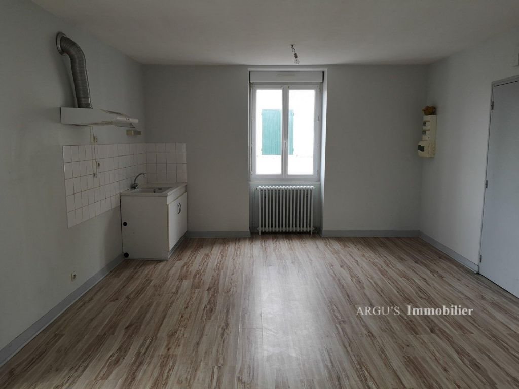 Appartement à louer, 42m², Civray