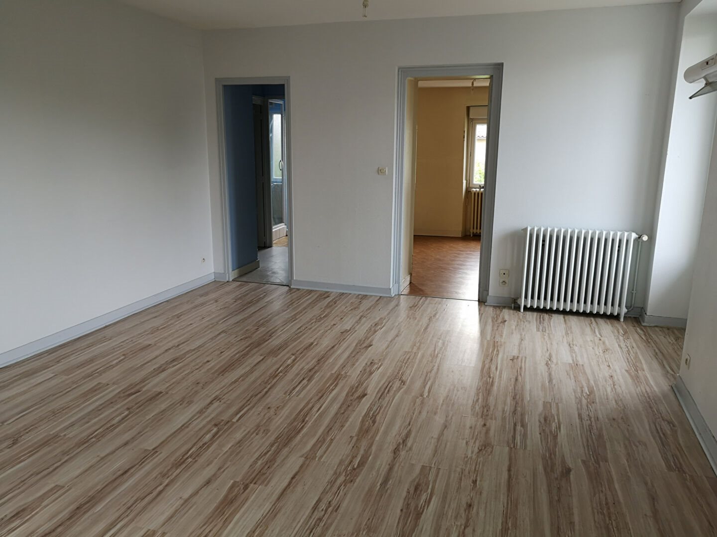 Appartement à louer, 42m², Civray