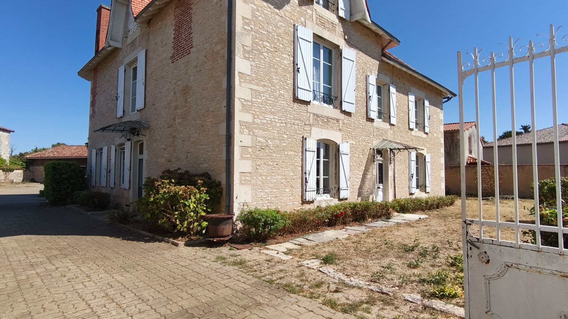 Maison à vendre, 331m², Blanzay