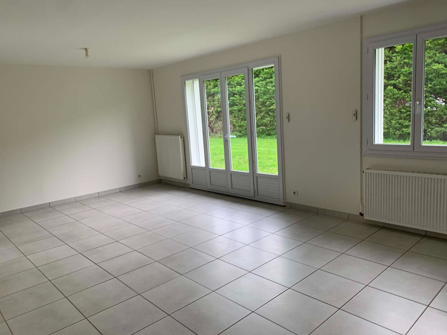 Maison à louer, 84m², Limalonges