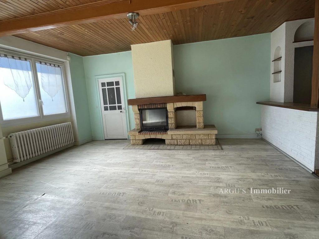 Maison à louer, 136m², Savigné