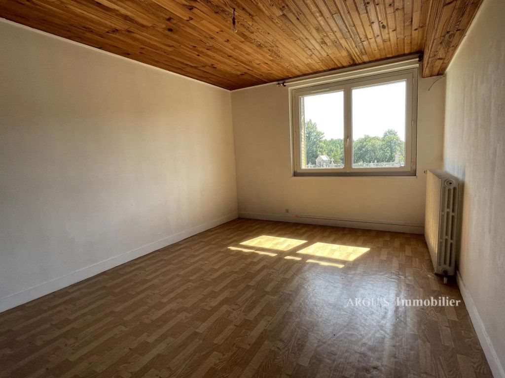 Maison à louer, 136m², Savigné