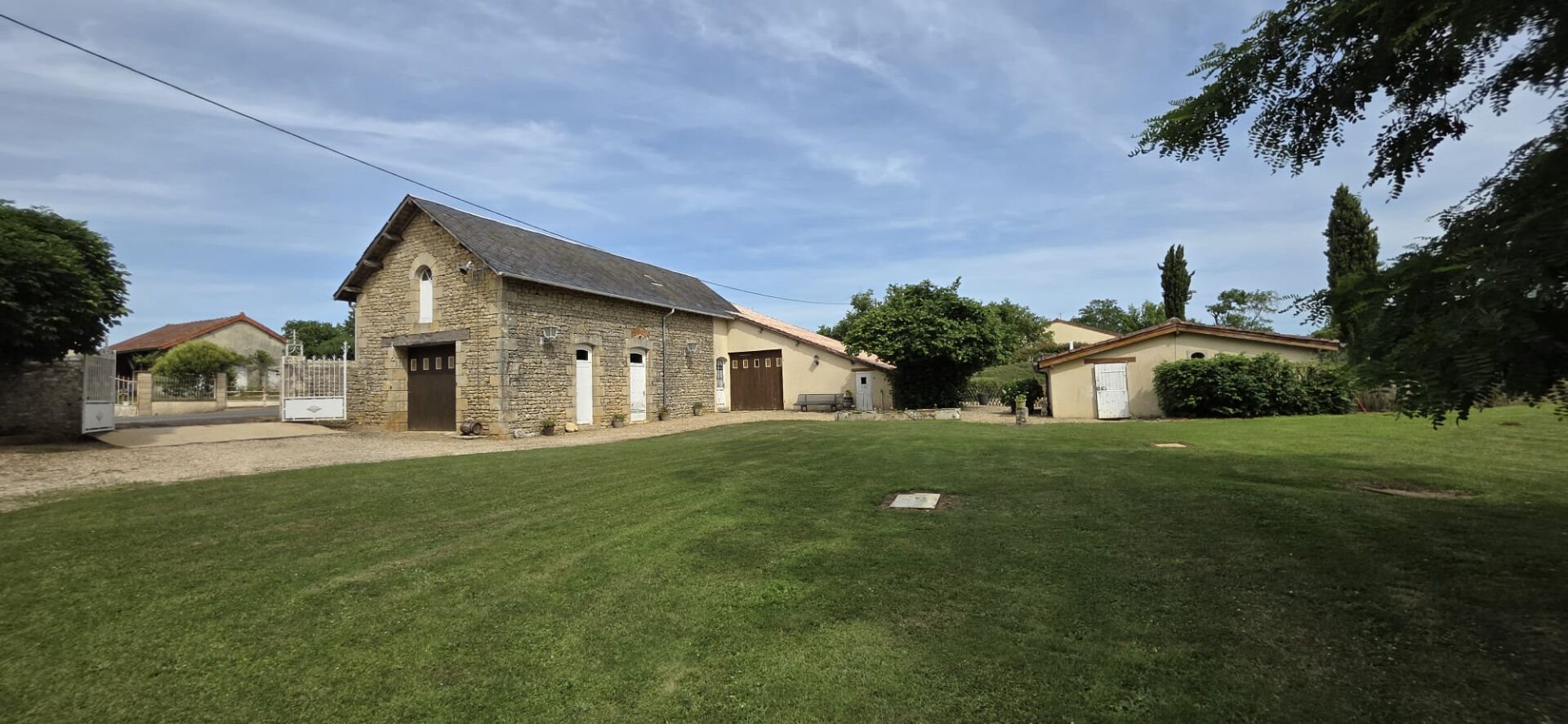 Maison à vendre, 238m², Pleuville