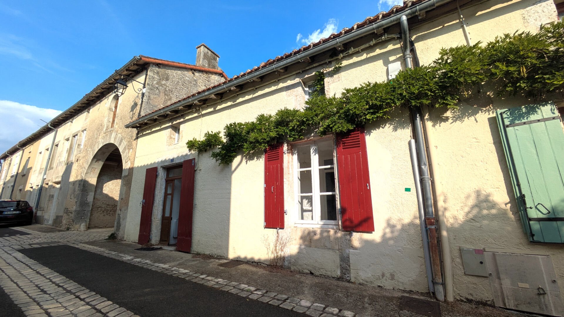 Maison à vendre, 120m², Usson-du-Poitou