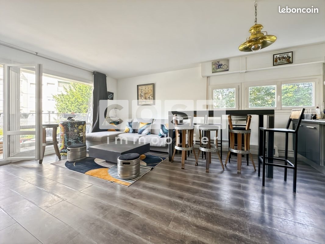 Appartement à vendre, 64m², Courbevoie