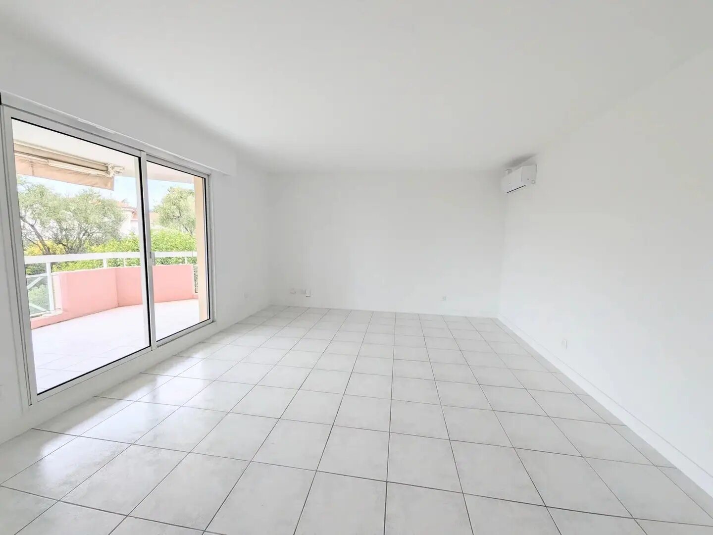 Appartement à louer, 57m², Nice