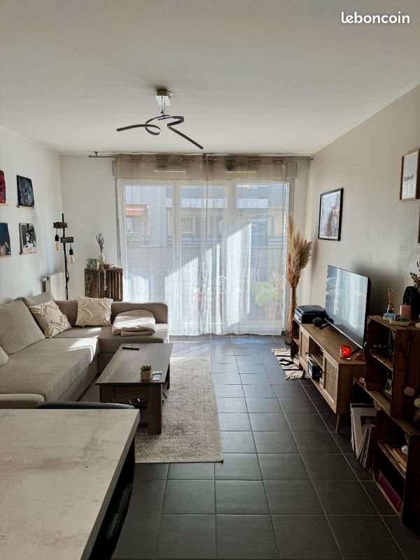 Appartement à louer, 58m², Vénissieux