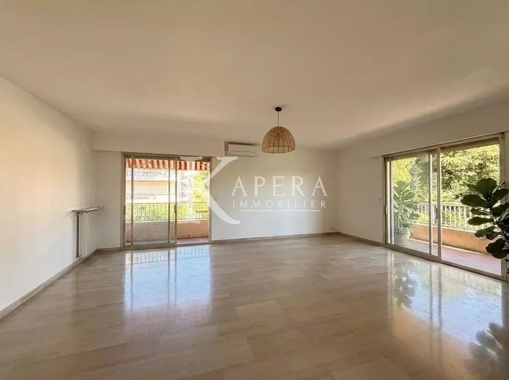 Appartement à louer, 100m², Antibes