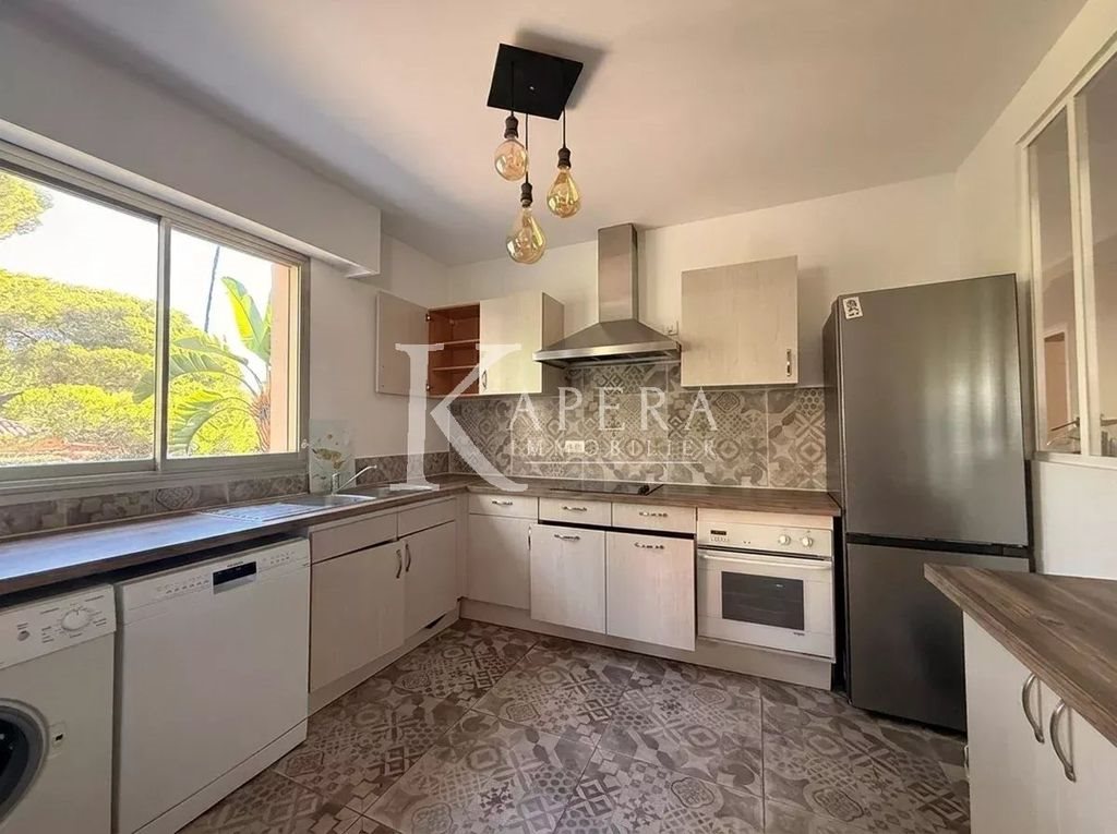 Appartement à louer, 100m², Antibes