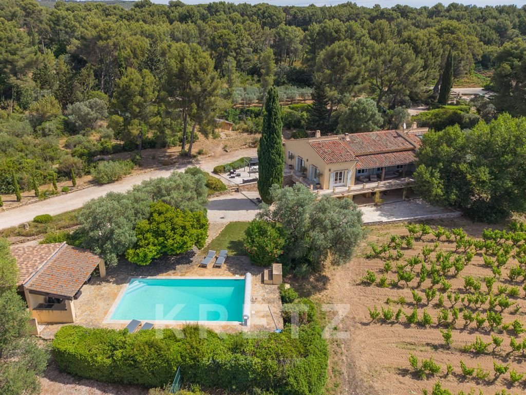 Maison à vendre, 325m², Le Castellet