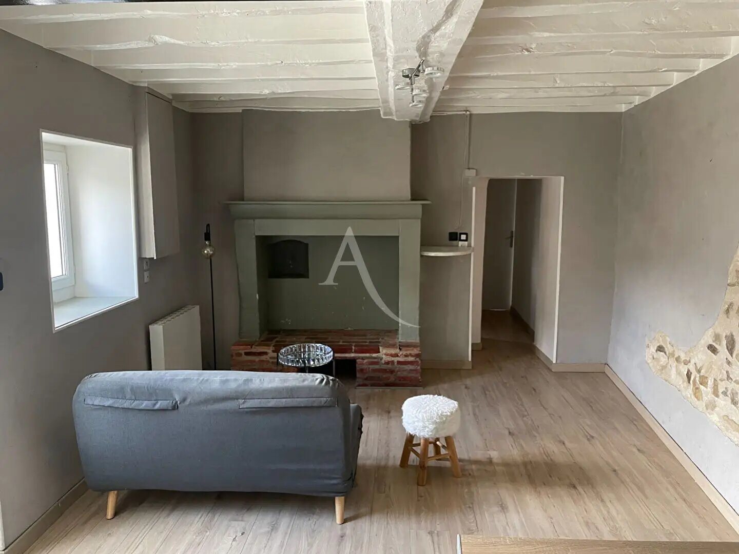 Appartement à louer, 54m², Etriché