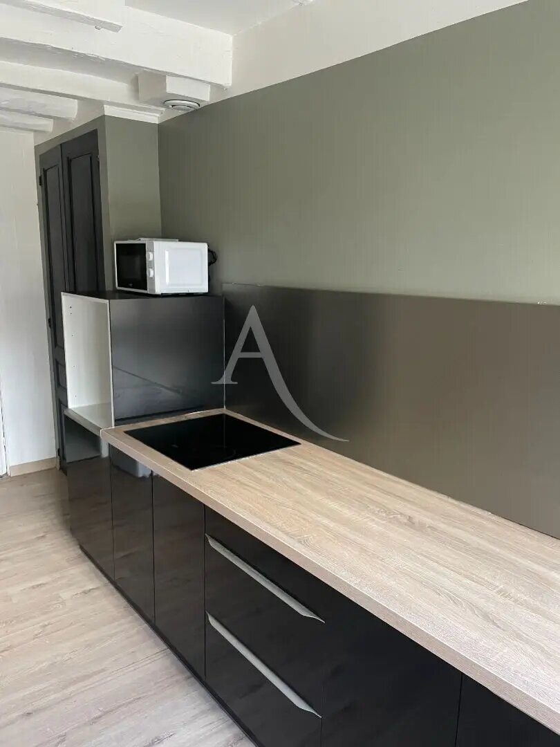 Appartement à louer, 54m², Etriché