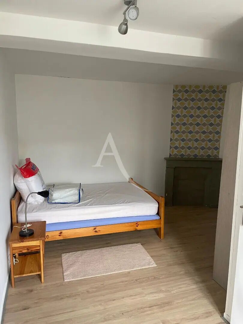 Appartement à louer, 54m², Etriché