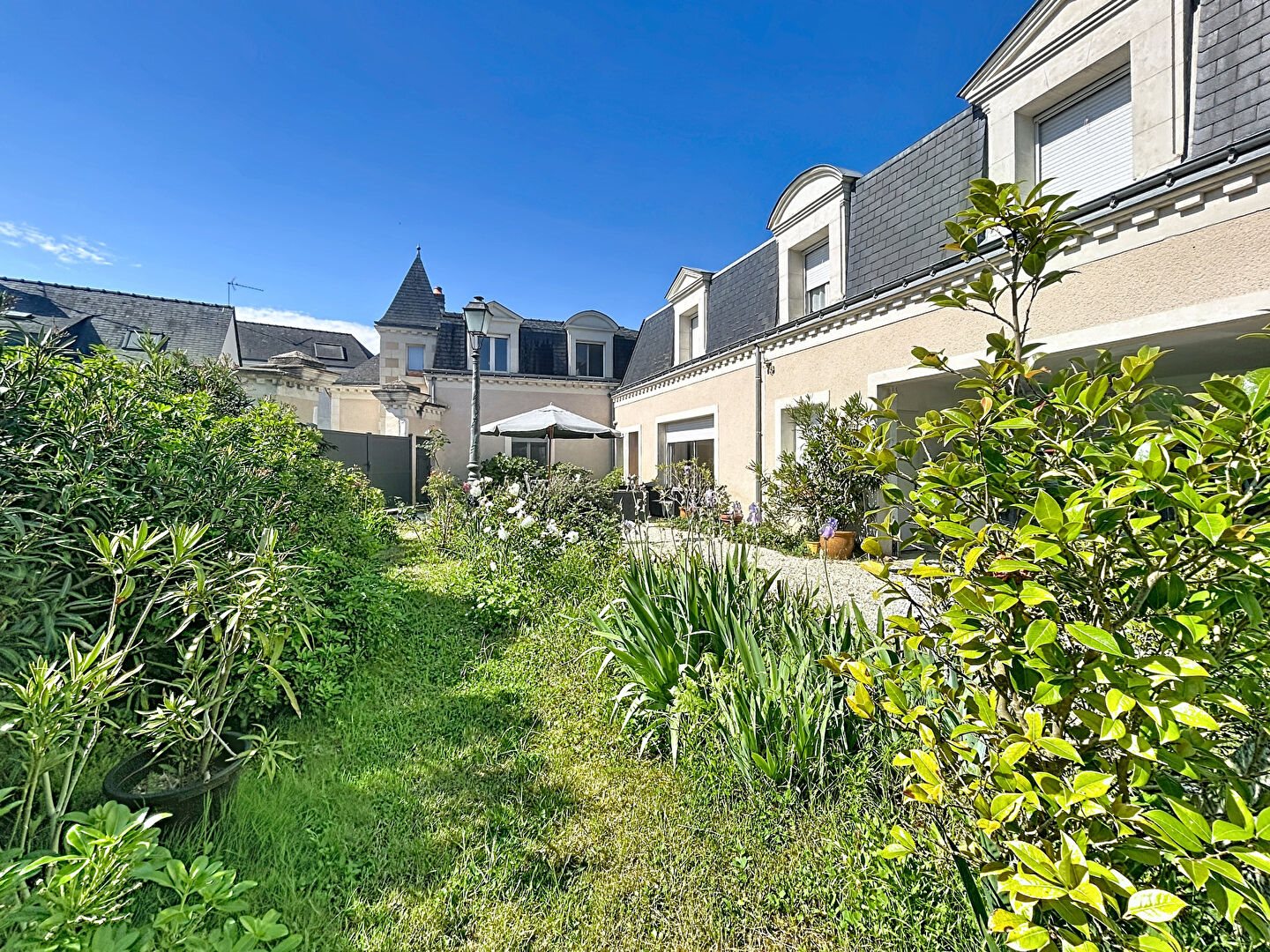 Maison à vendre, 229m², Seiches-sur-le-Loir