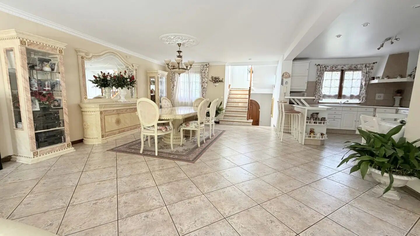 Maison à vendre, 265m², Bondy