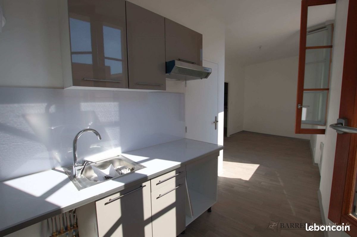 Appartement à louer, 27m², Toulon