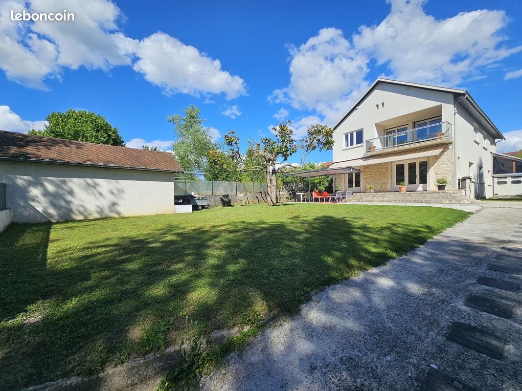 Maison à vendre, 199m², Belley