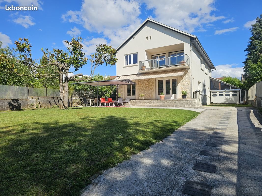 Maison à vendre, 199m², Belley