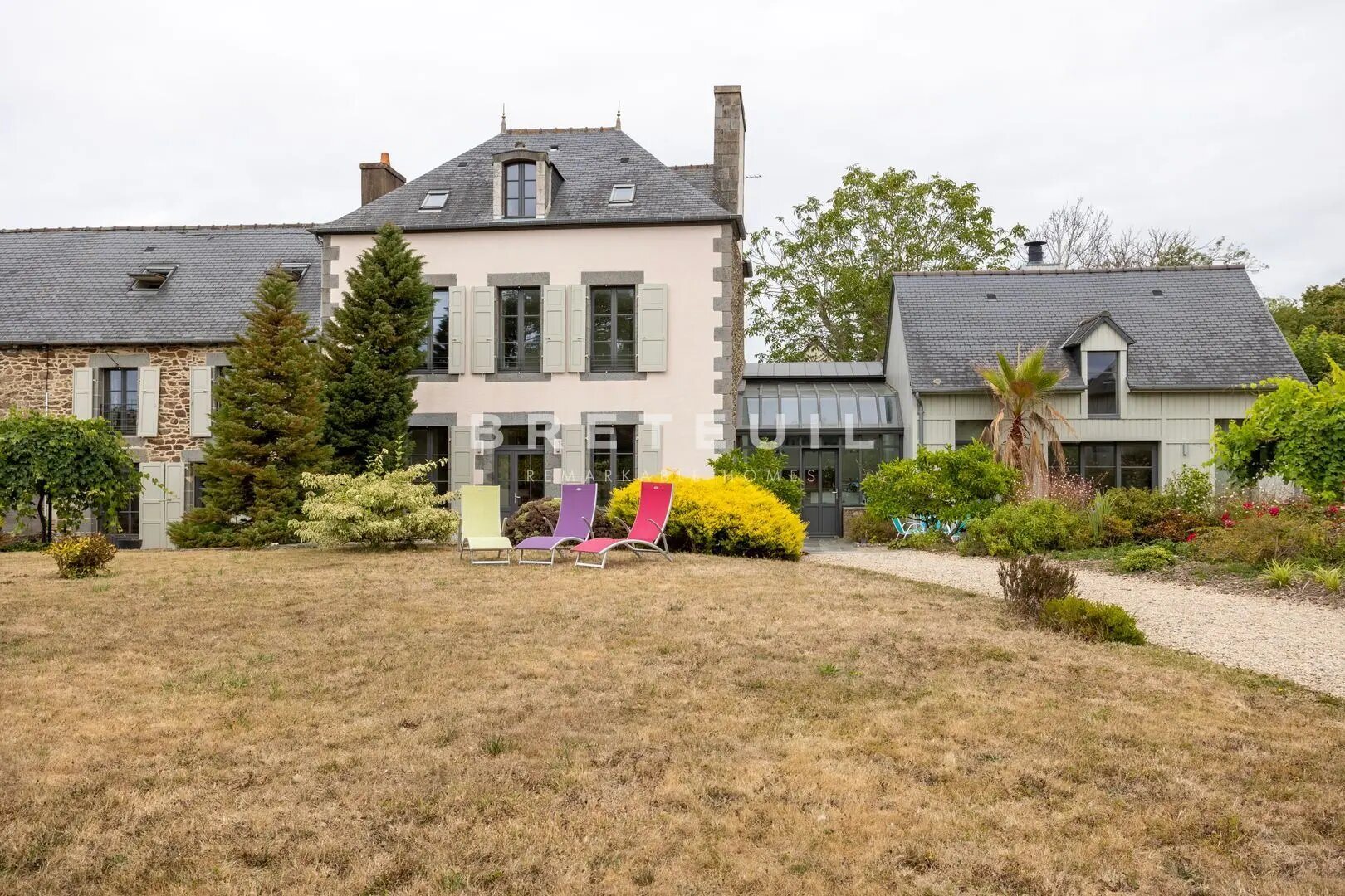 Maison à vendre, 247m², La Ville-ès-Nonais