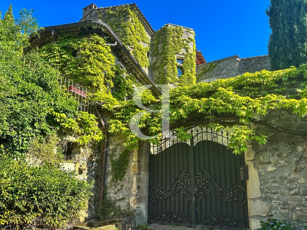 Maison à vendre, 337m², La Bégude-de-Mazenc