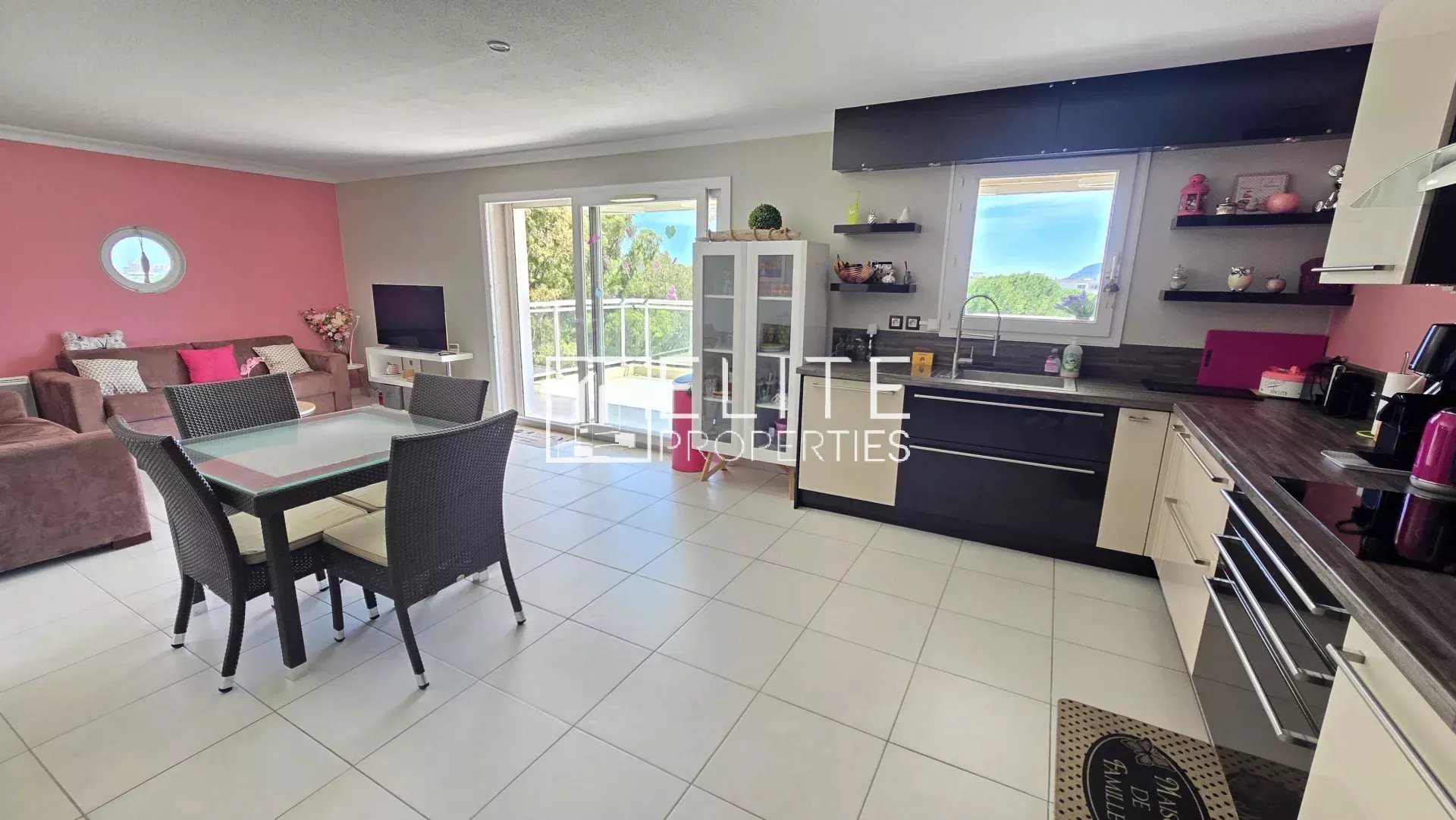 Appartement à vendre, 70m², Mandelieu-la-Napoule