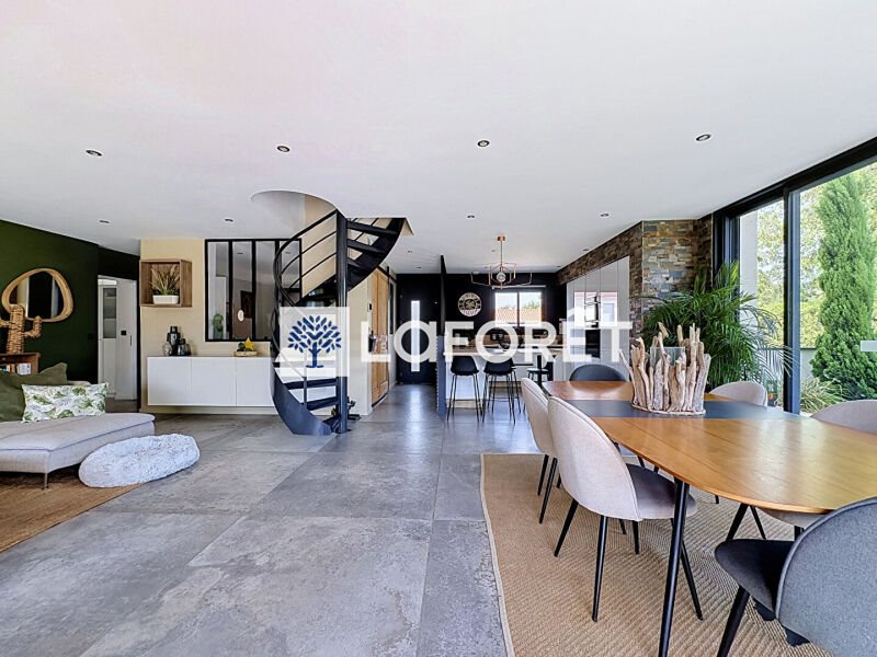 Maison à vendre, 145m², Miribel
