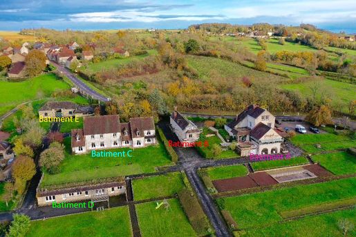 Maison 26 pièces 1070 m² · à Saint-Père · 1 070 m² · 990 000 €