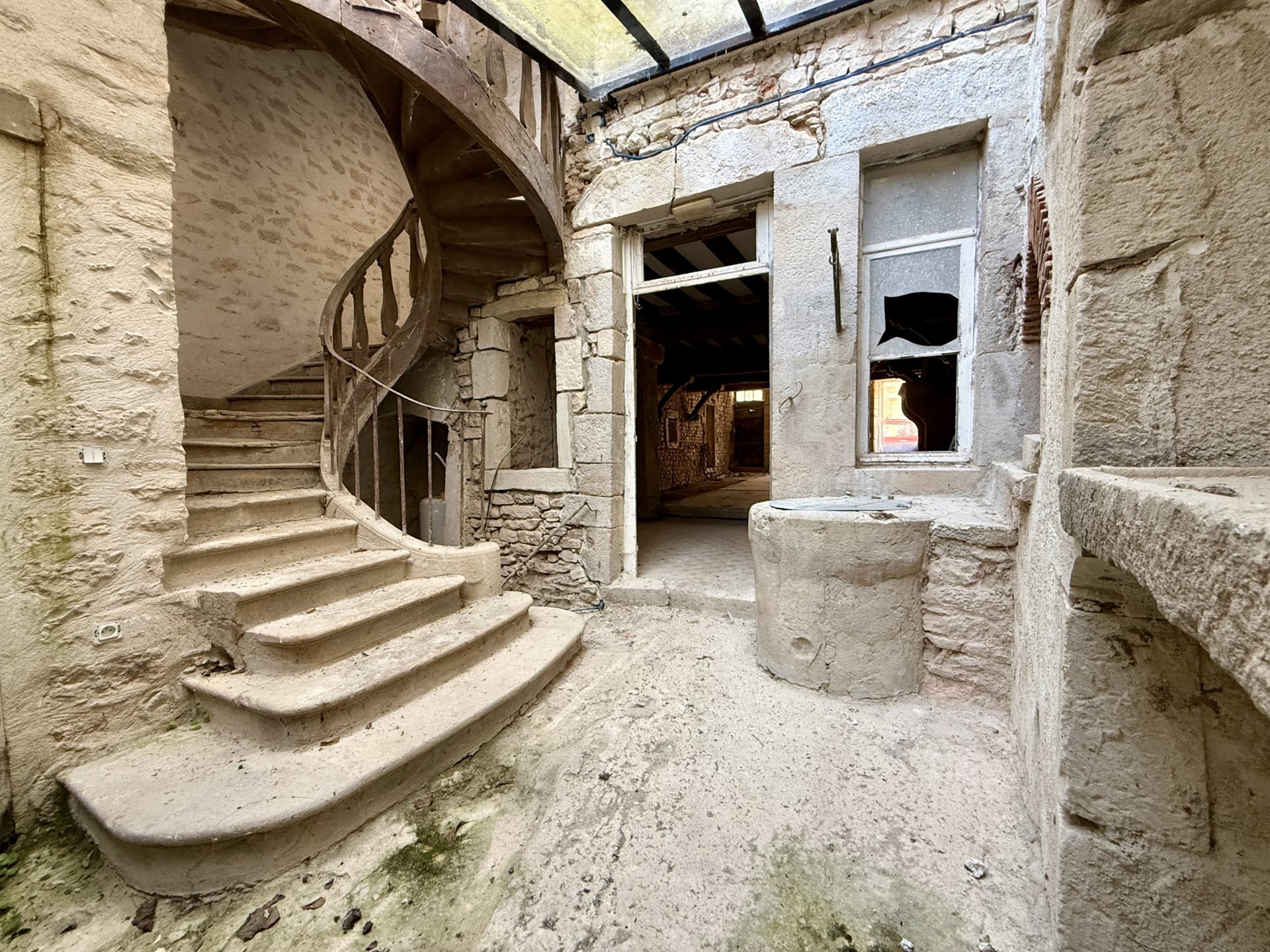 Maison à vendre, 350m², Vézelay