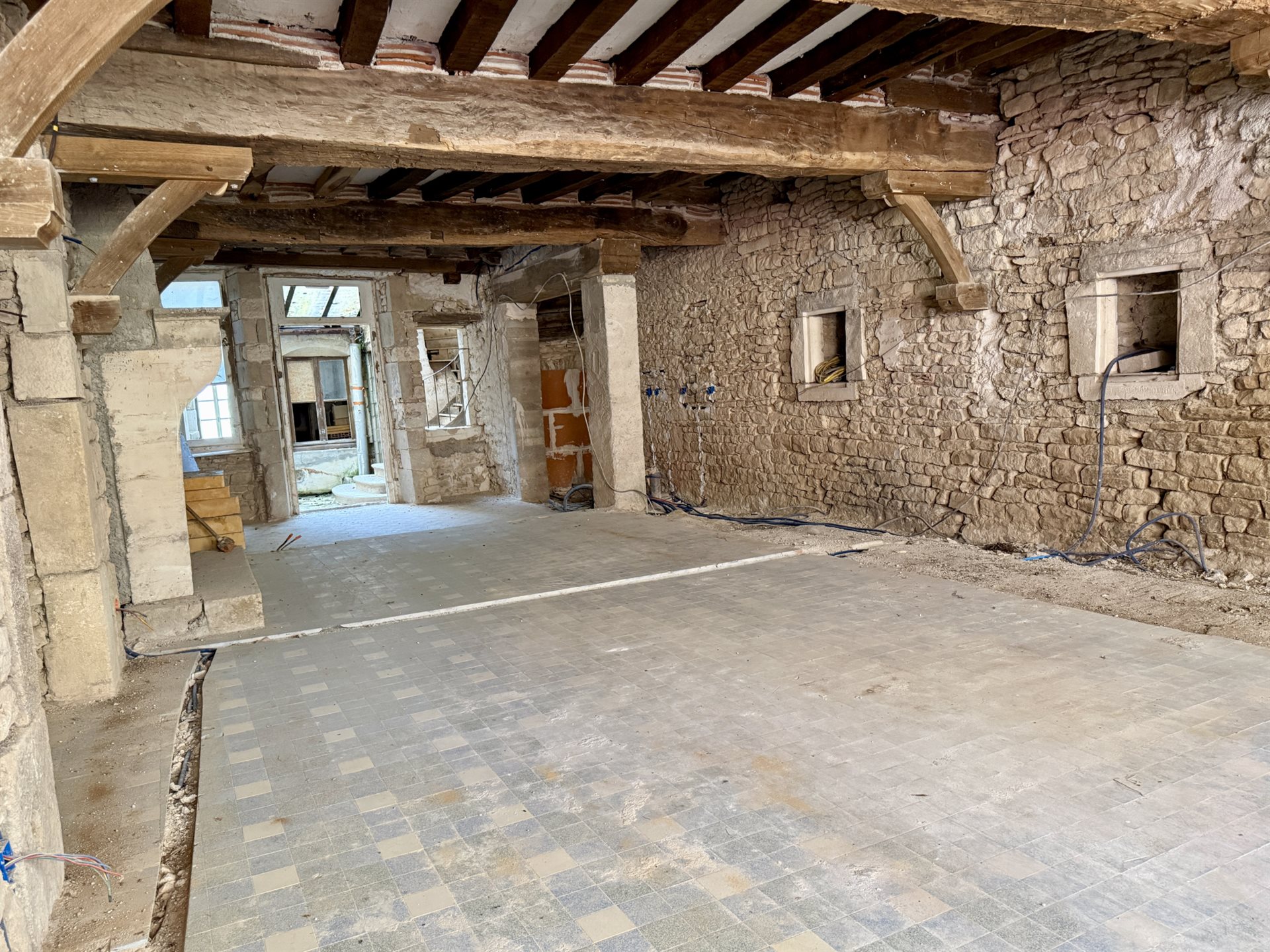 Maison à vendre, 350m², Vézelay