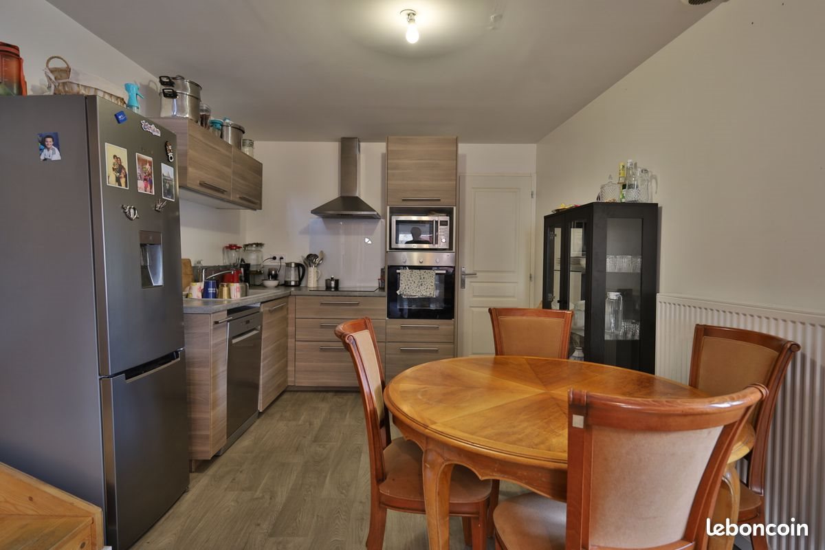 Appartement à louer, 84m², Saint-Georges-d'Espéranche