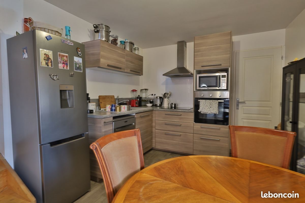 Appartement à louer, 84m², Saint-Georges-d'Espéranche