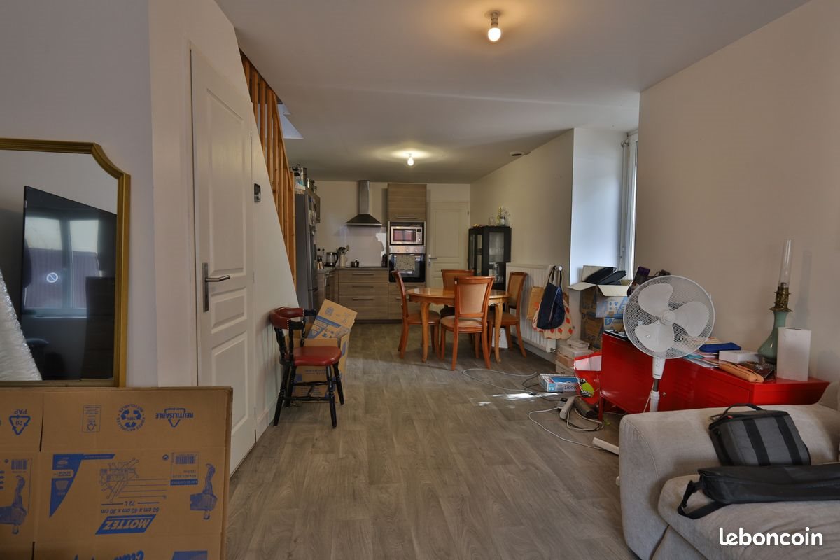 Appartement à louer, 84m², Saint-Georges-d'Espéranche