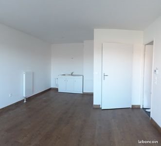 Appartement à louer, 44m², Templemars
