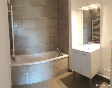 Appartement à louer, 44m², Templemars
