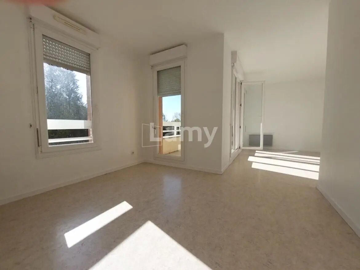 Appartement à louer, 60m², Saint-Amand-les-Eaux