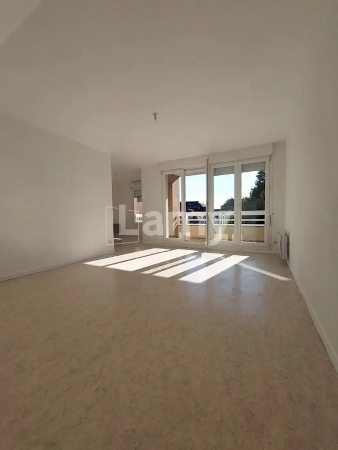 Appartement à louer, 60m², Saint-Amand-les-Eaux