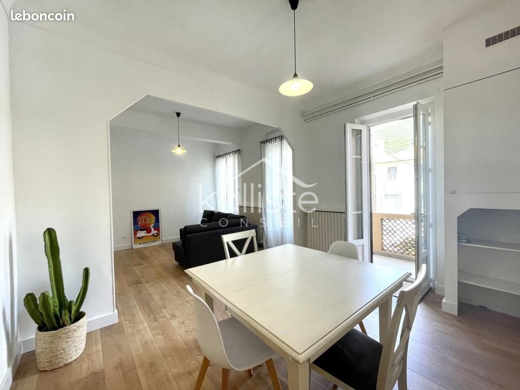 Appartement à louer, 46m², Ajaccio